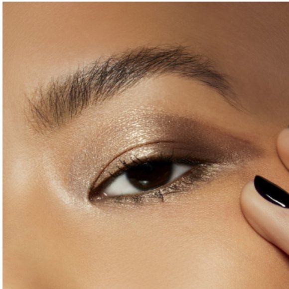 MAC Dazzleshadow - Oh So Glitzy - Picture 5 of 7